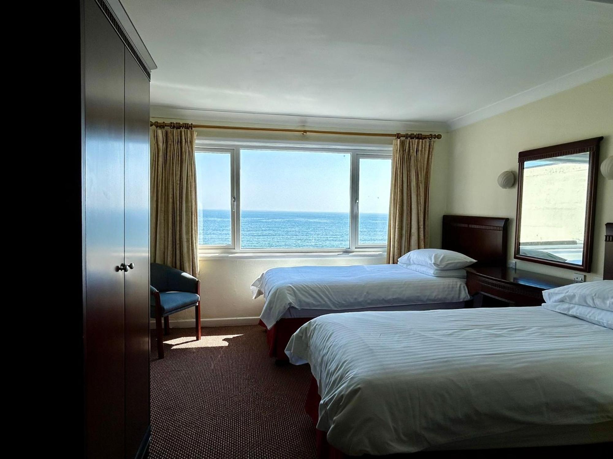 Regent Court - Seafront, Sandown - Free Car Ferry For Bookings Of 3 Or More Nights, Subject To Availability 외부 사진