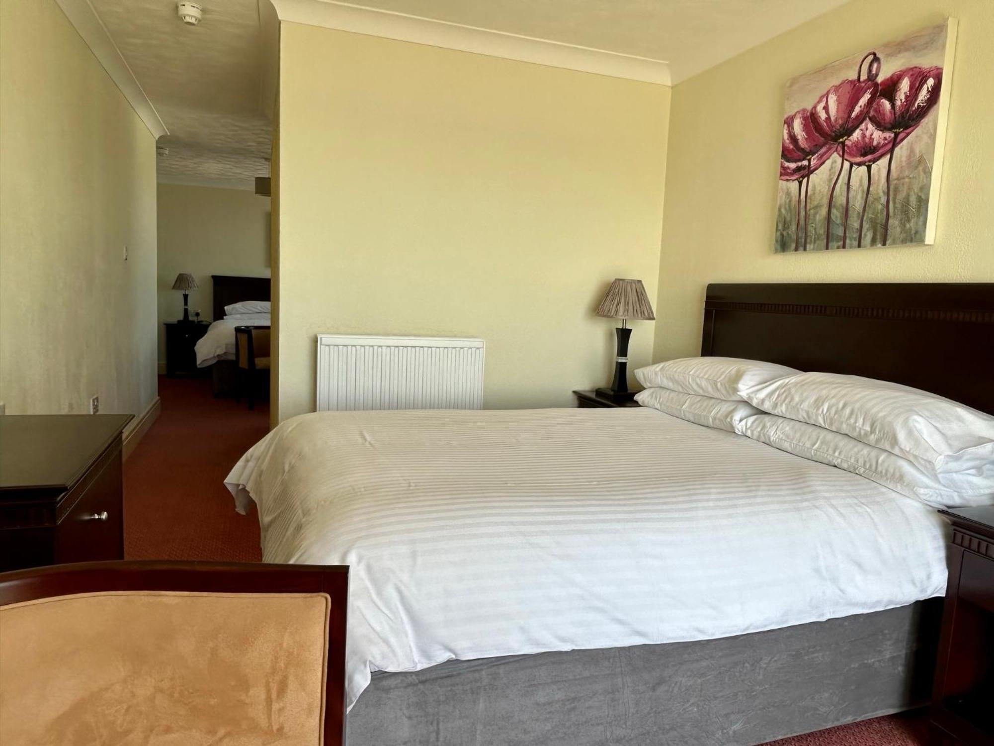 Regent Court - Seafront, Sandown - Free Car Ferry For Bookings Of 3 Or More Nights, Subject To Availability 객실 사진