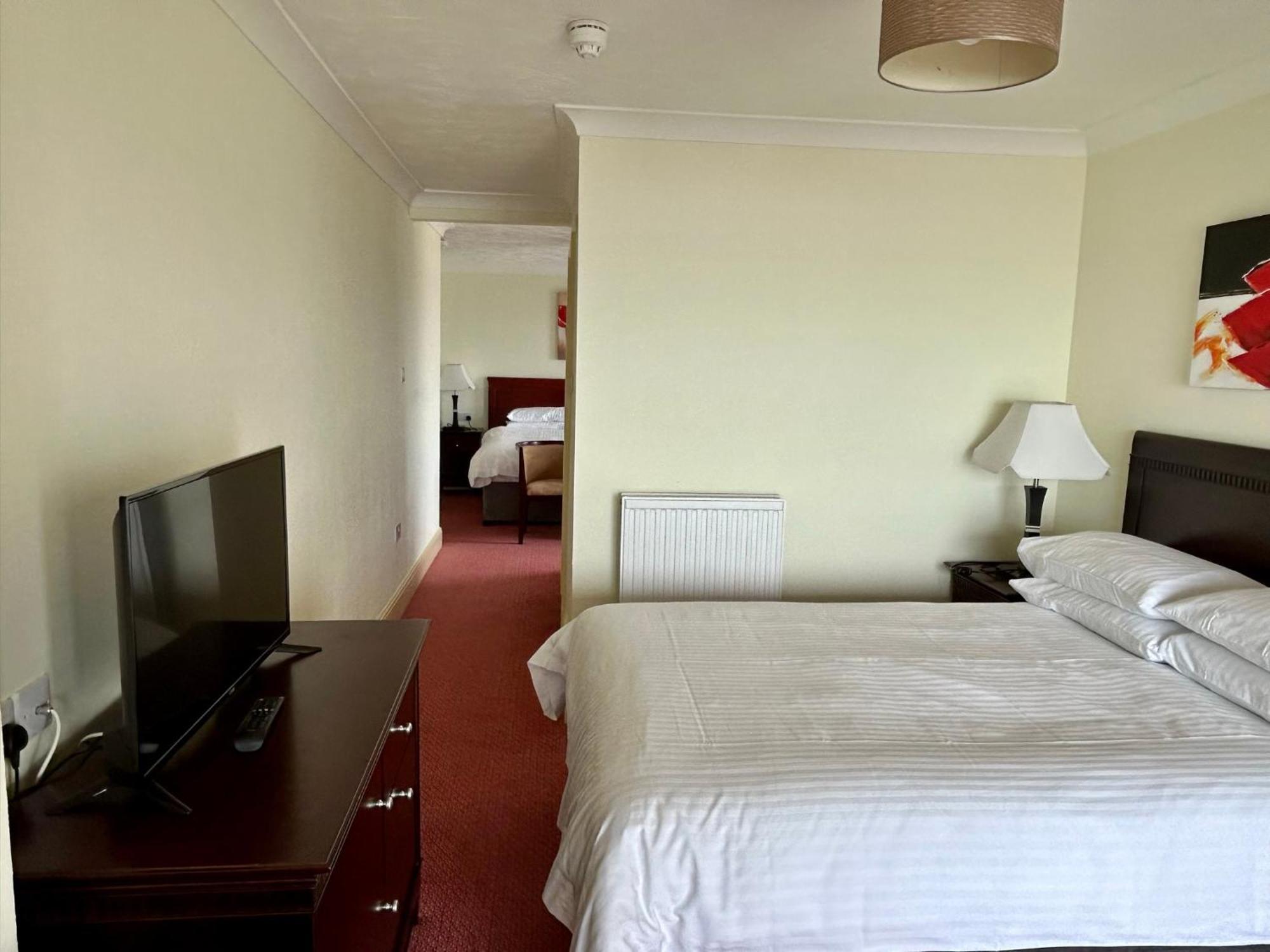 Regent Court - Seafront, Sandown - Free Car Ferry For Bookings Of 3 Or More Nights, Subject To Availability 객실 사진